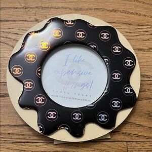 PHOTO FRAME I LIKE EXPENSIVE THINGS‎ GRAPHICS LOGO HOLDS 1-4X4 CHANEL PRINTS